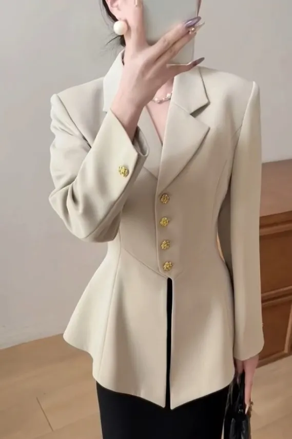 2025년 신상 봄옷 전문적인 디자인 감각으로 허리를  - Winter Clothing Looks 리뷰 및 가격